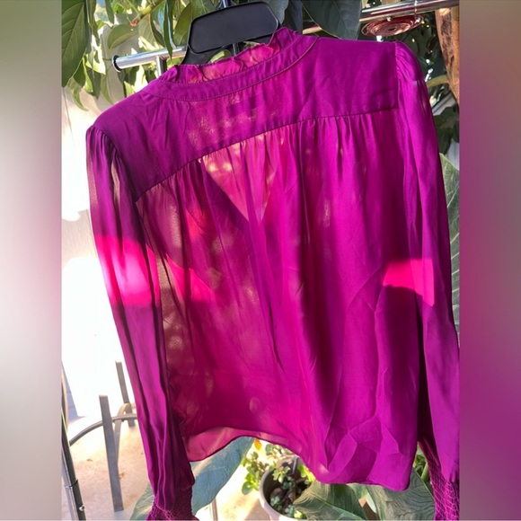 Parker silk button down blouse magenta - Picture 2 of 4